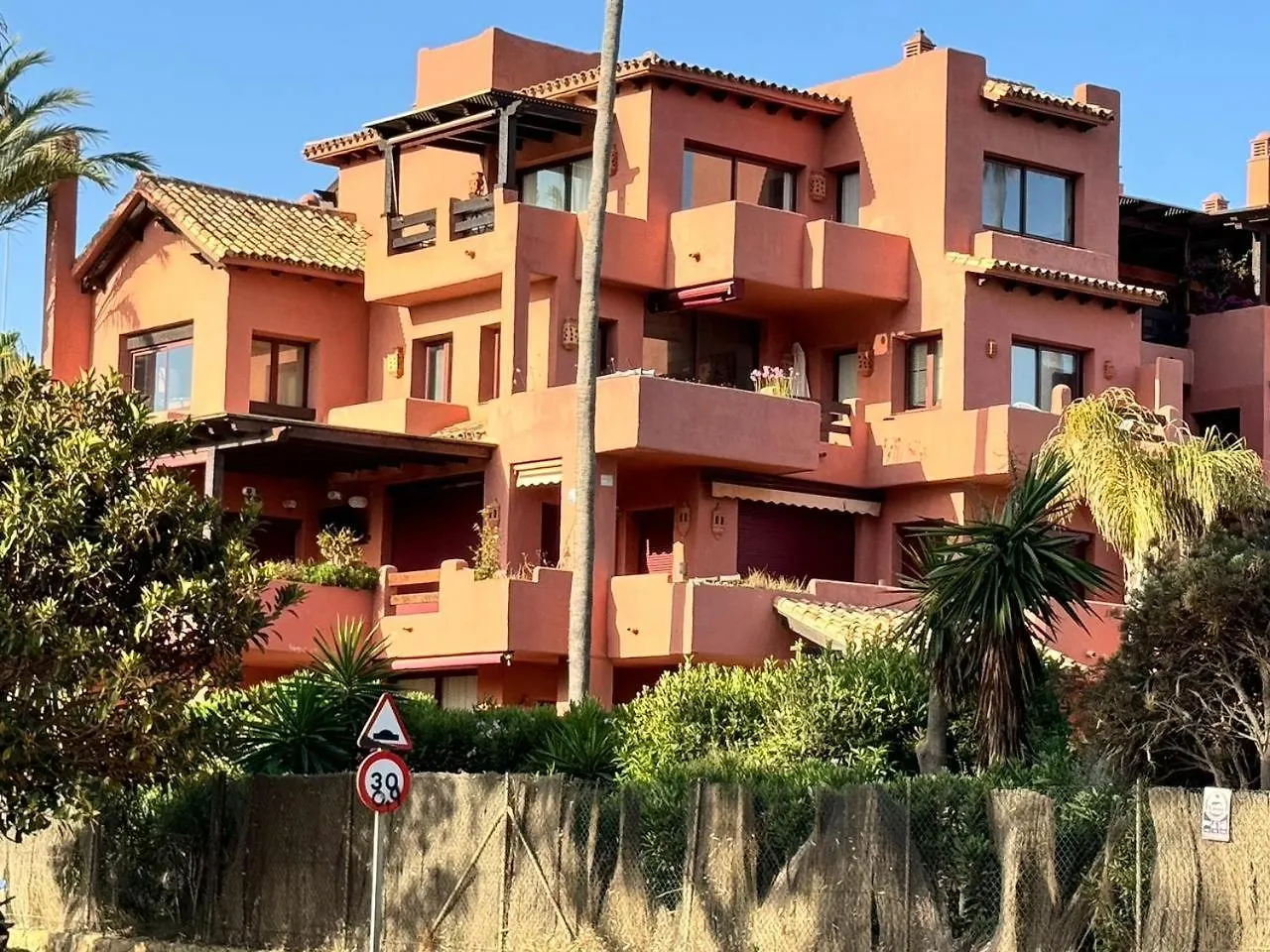 Marbella Bliss 2 Min To Alicate Beach And Pool In Residence 公寓